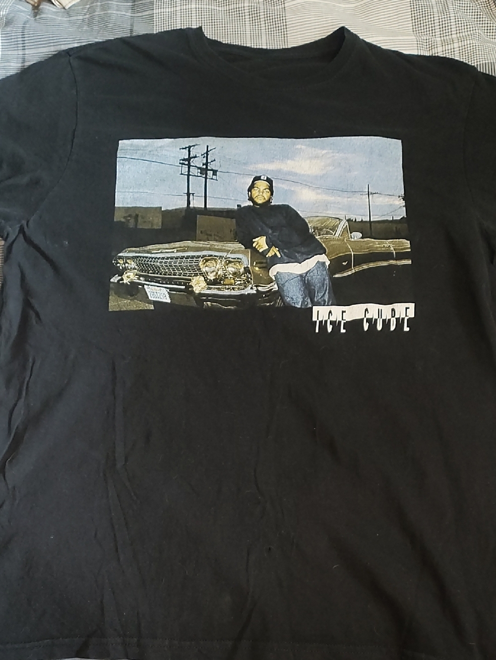 Source Unknown Black Graphic Tee with Ice Cube Photo